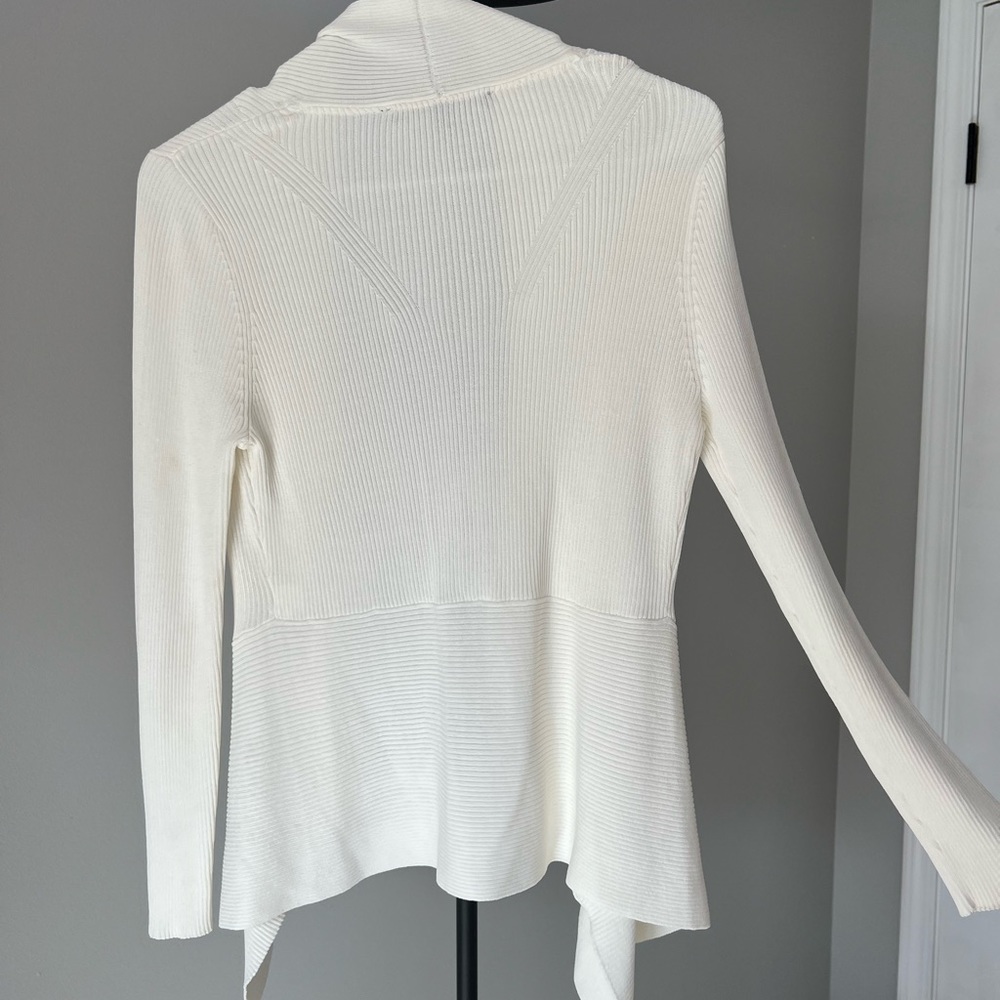 Cardigan - Picture 2 of 5